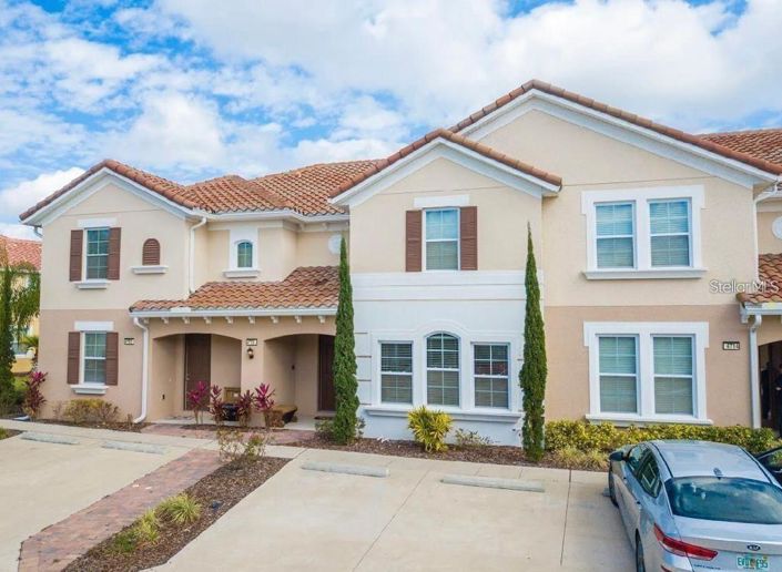 Image No.1-4 Bed Townhouse for sale