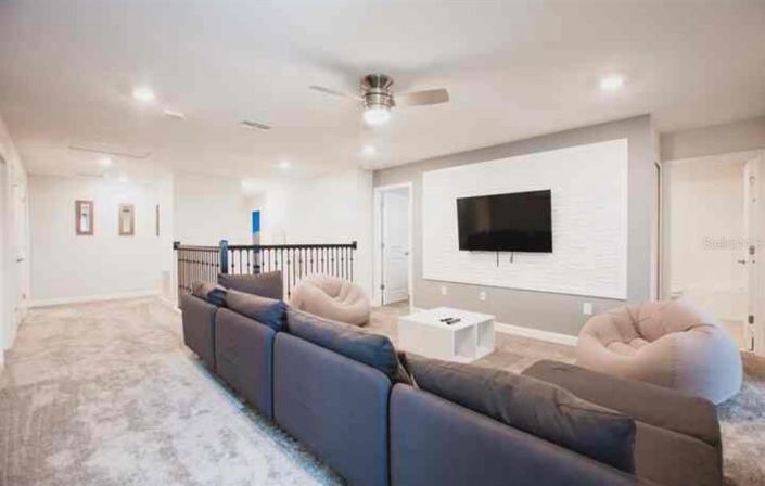 Image No.14-9 Bed Property for sale