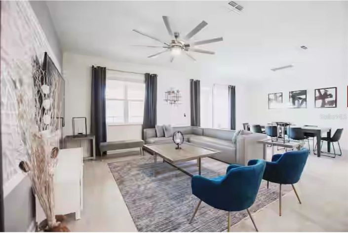 Image No.2-9 Bed Property for sale