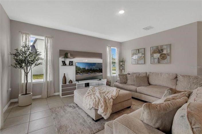 Image No.8-4 Bed Property for sale