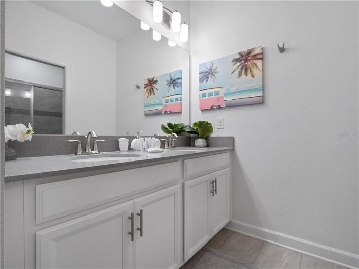 Image No.23-6 Bed Property for sale