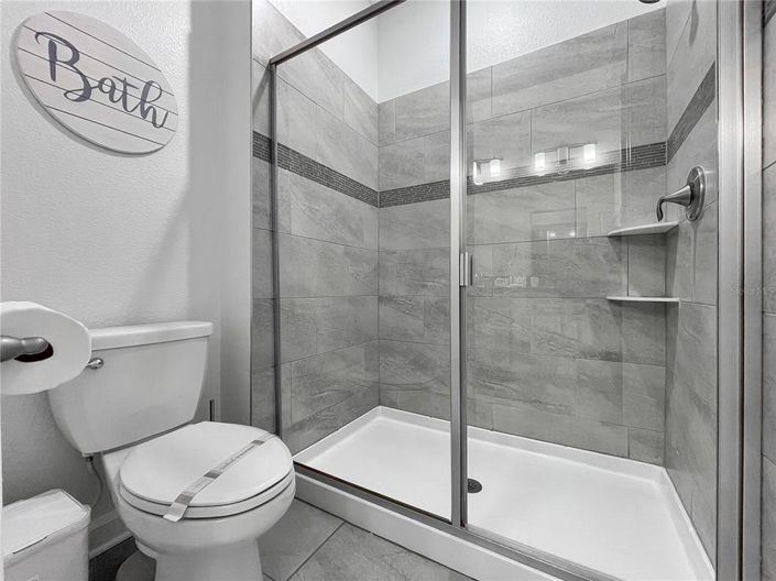 Image No.26-6 Bed Property for sale