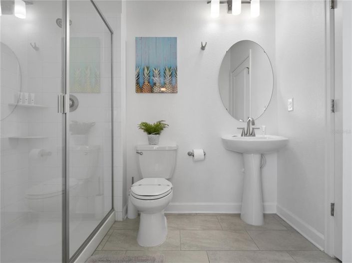 Image No.31-6 Bed Property for sale