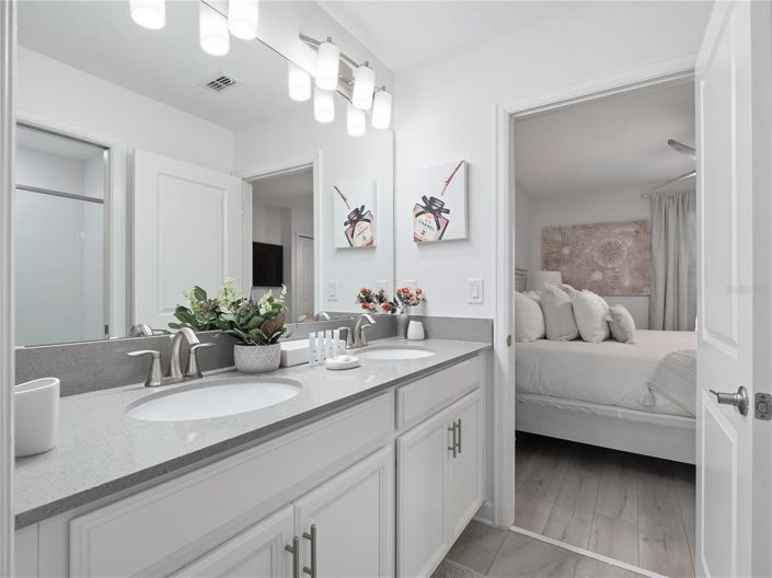 Image No.37-6 Bed Property for sale