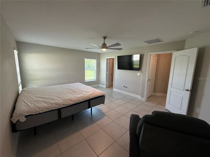 Image No.13-4 Bed Property for sale