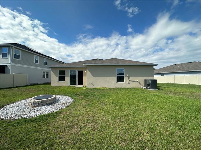 Image No.17-4 Bed Property for sale