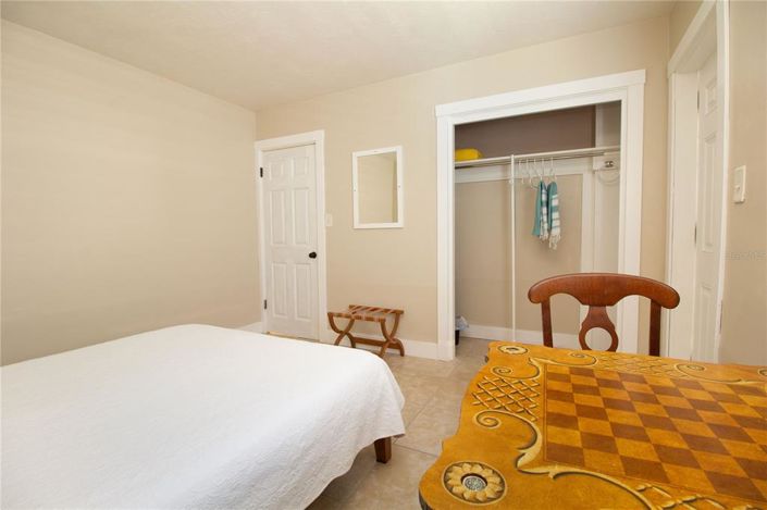 Image No.12-4 Bed Property for sale