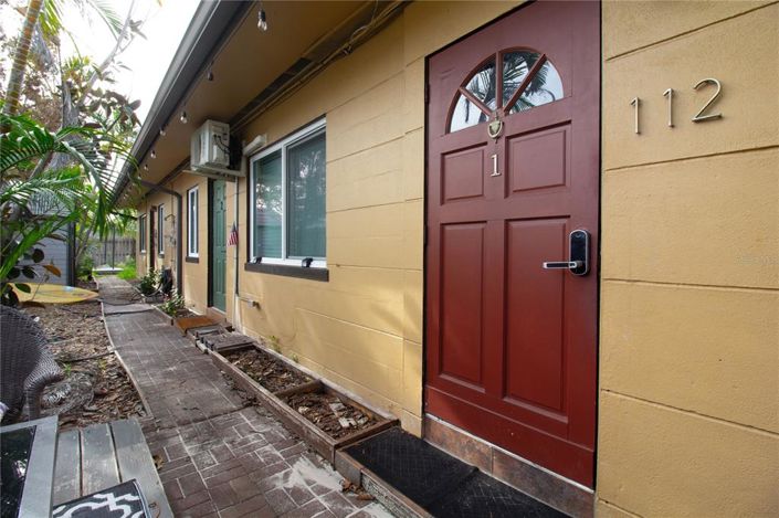 Image No.17-4 Bed Property for sale