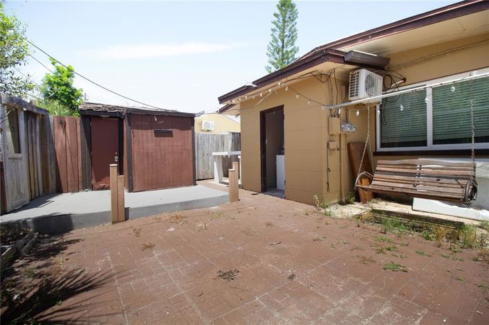 Image No.19-4 Bed Property for sale