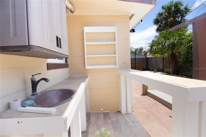 Image No.20-4 Bed Property for sale