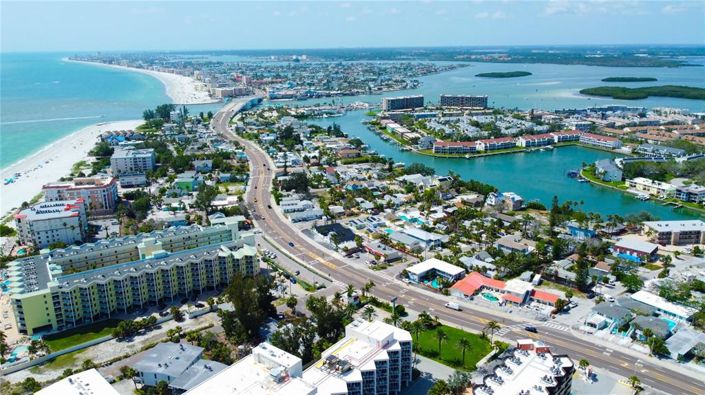 Image No.30-4 Bed Property for sale