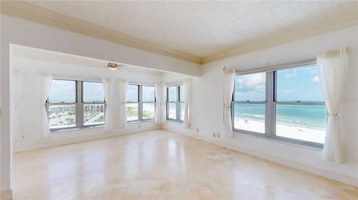 Image No.15-2 Bed Property for sale