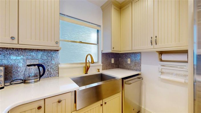 Image No.23-2 Bed Property for sale