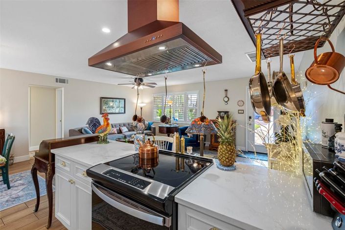 Image No.11-2 Bed Property for sale