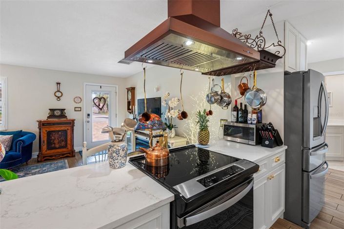 Image No.16-2 Bed Property for sale