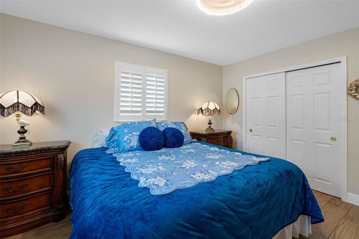 Image No.27-2 Bed Property for sale