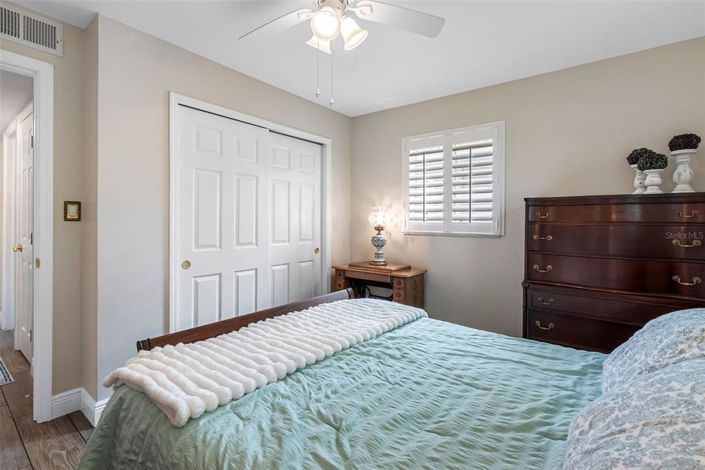 Image No.34-2 Bed Property for sale