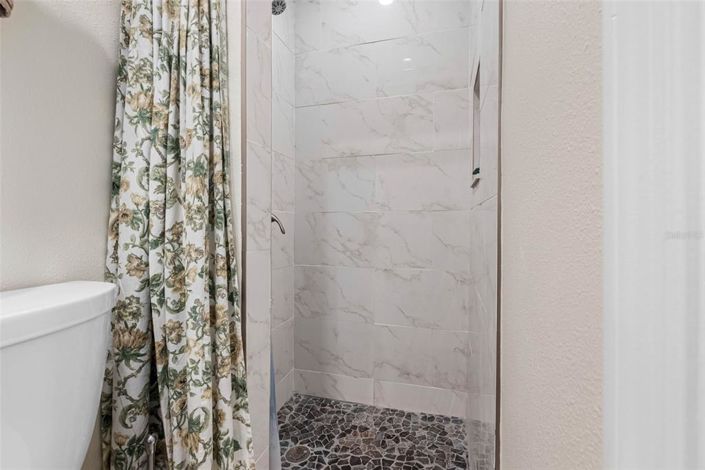 Image No.37-2 Bed Property for sale