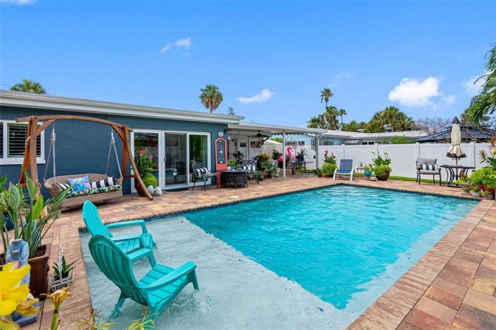 Image No.40-2 Bed Property for sale