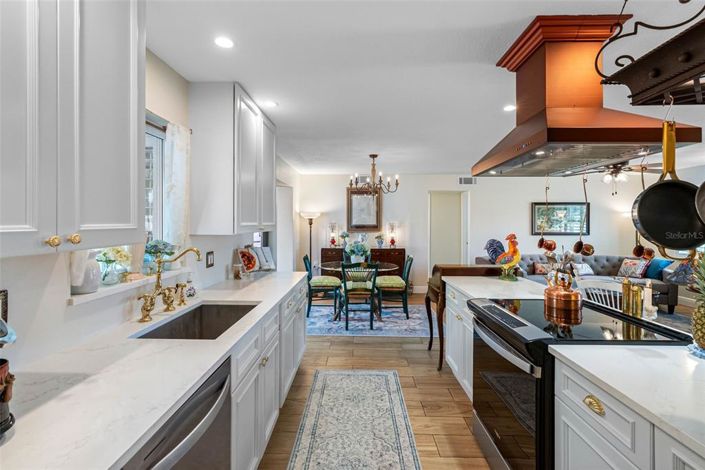 Image No.8-2 Bed Property for sale