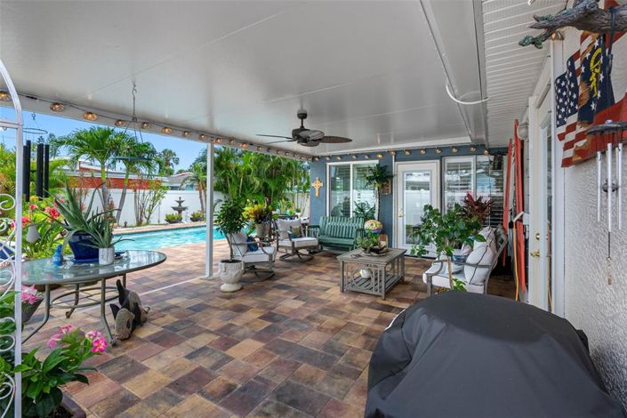 Image No.9-2 Bed Property for sale