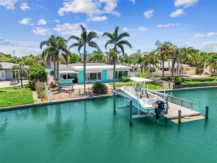 Image No.19-3 Bed Property for sale