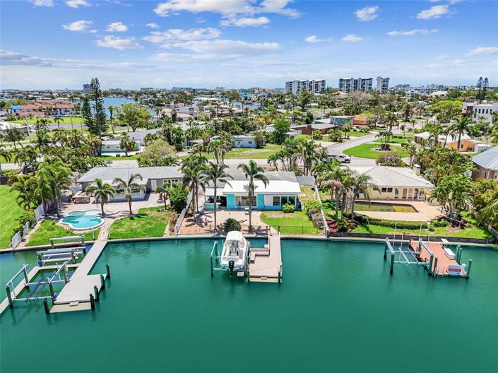 Image No.5-3 Bed Property for sale