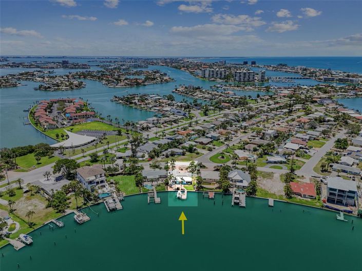 Image No.8-3 Bed Property for sale