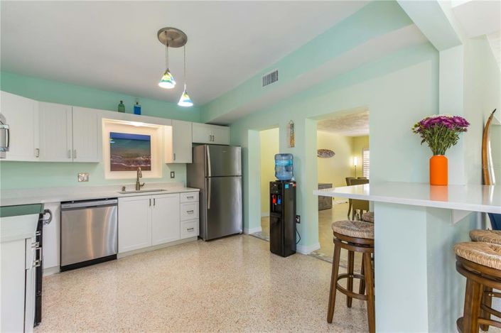 Image No.17-3 Bed Property for sale