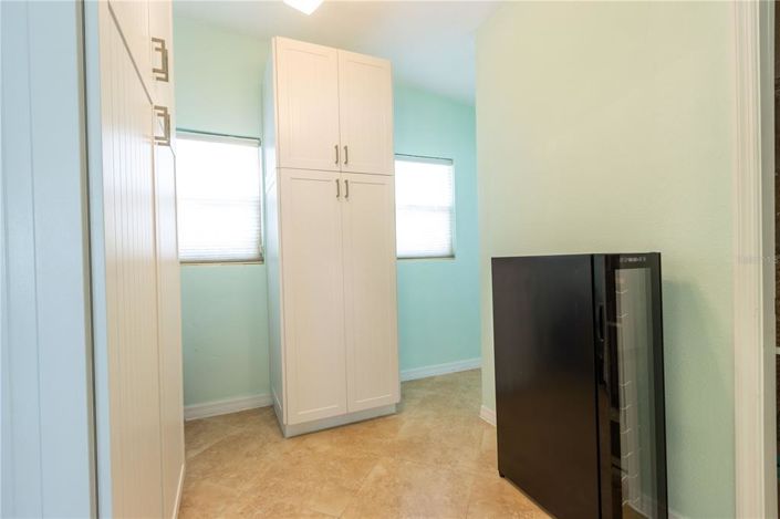 Image No.20-3 Bed Property for sale