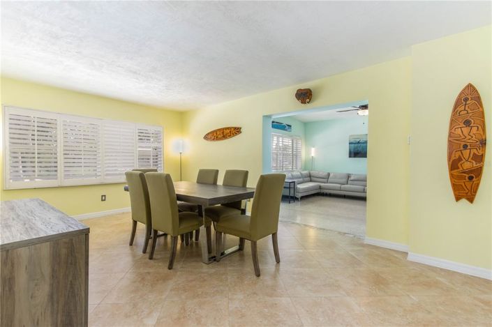 Image No.22-3 Bed Property for sale