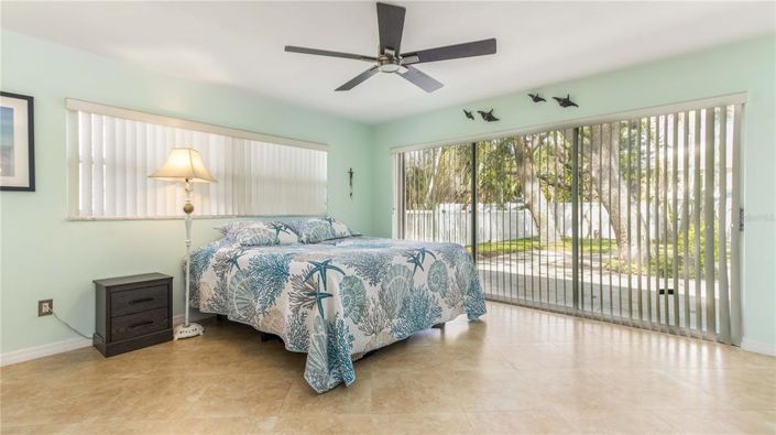 Image No.23-3 Bed Property for sale