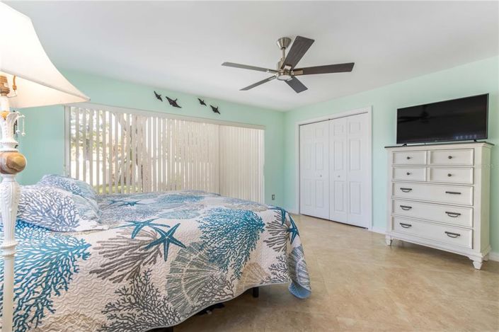 Image No.25-3 Bed Property for sale