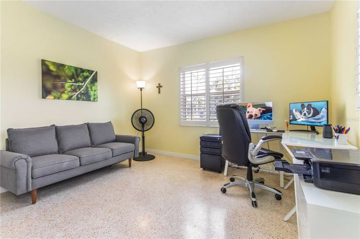 Image No.37-3 Bed Property for sale