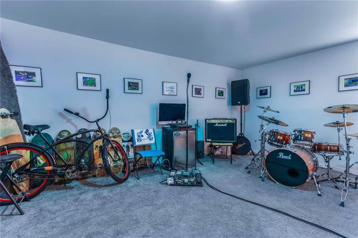 Image No.40-3 Bed Property for sale