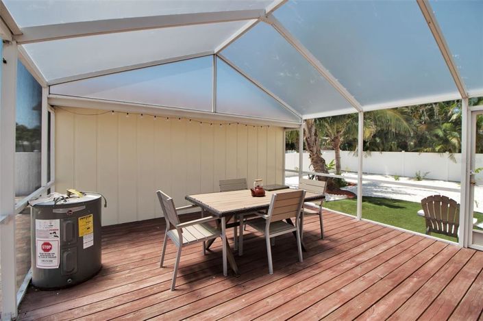 Image No.13-2 Bed Property for sale