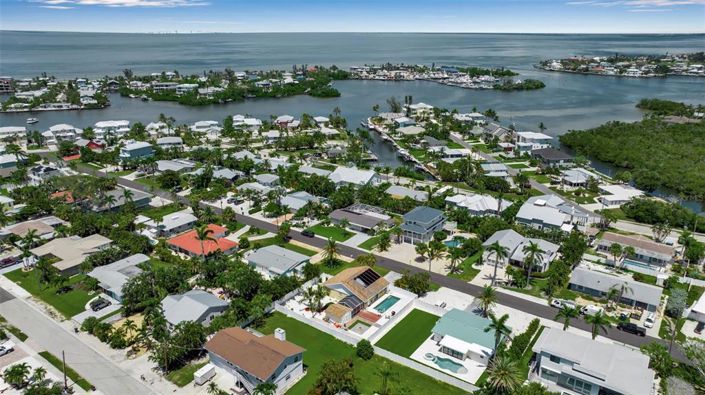 Image No.16-2 Bed Property for sale