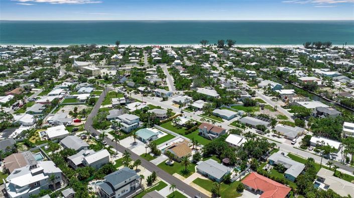 Image No.22-2 Bed Property for sale