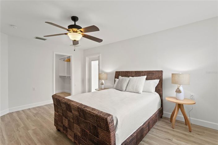 Image No.30-Propriété de 5 chambres à vendre à Floride