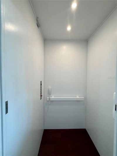 Image No.17-Propriété de 4 chambres à vendre à Floride