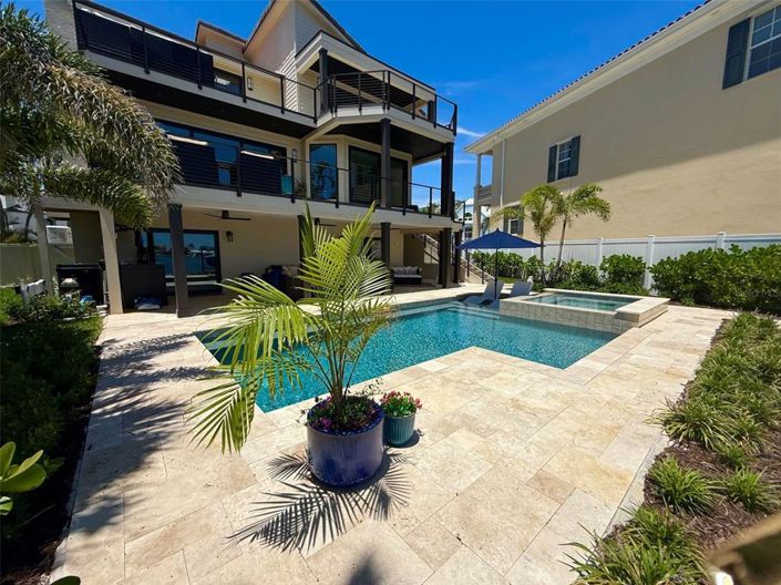 Image No.47-4 Bed Property for sale
