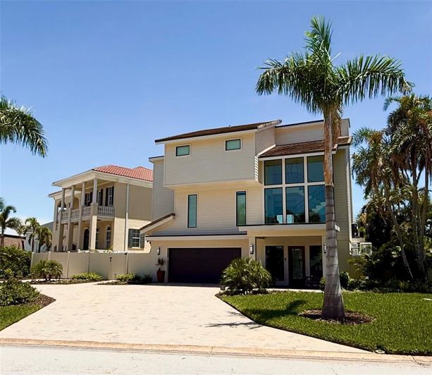 Image No.50-4 Bed Property for sale