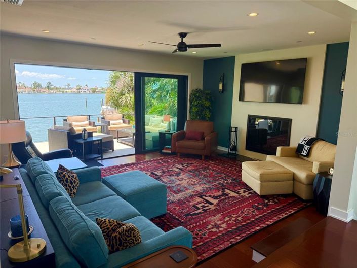 Image No.8-Propriété de 4 chambres à vendre à Floride