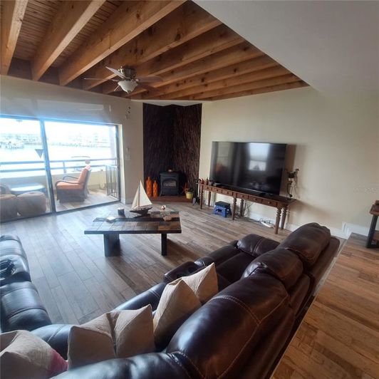 Image No.21-2 Bed Property for sale