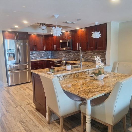 Image No.28-2 Bed Property for sale