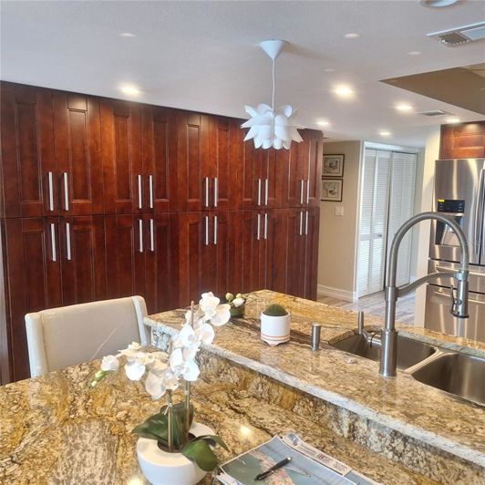 Image No.32-2 Bed Property for sale