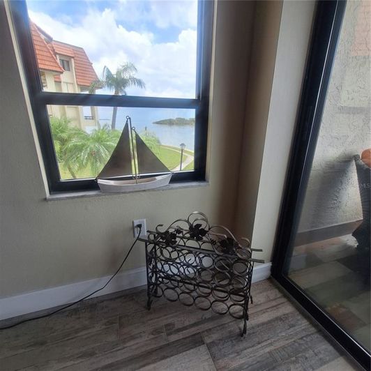 Image No.69-2 Bed Property for sale