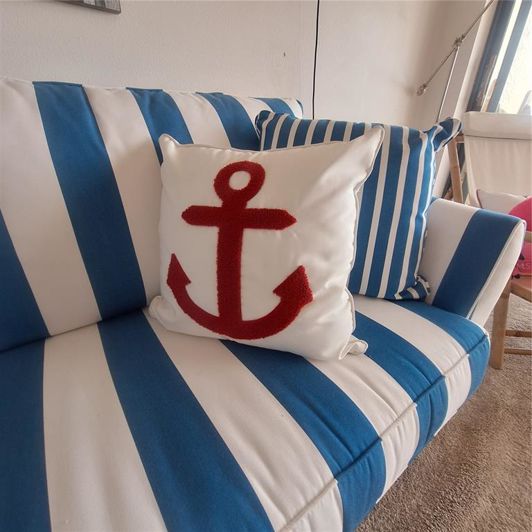 Image No.75-2 Bed Property for sale