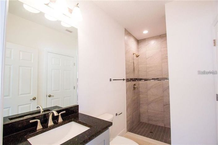 Image No.10-3 Bed Townhouse for sale