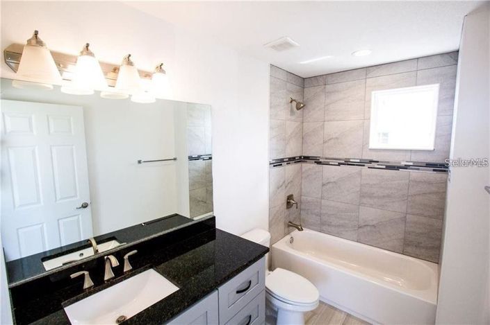 Image No.14-3 Bed Townhouse for sale